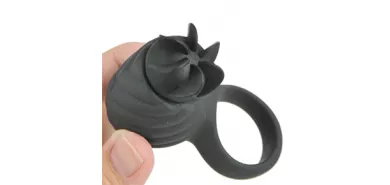 Кольцо с вращением ''Pretty Love Ring Screw''