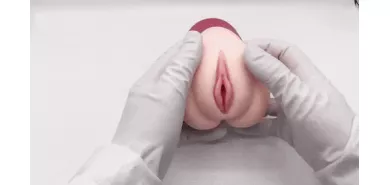 Мастурбатор вагина "Gokusai Uterus MoonShot"