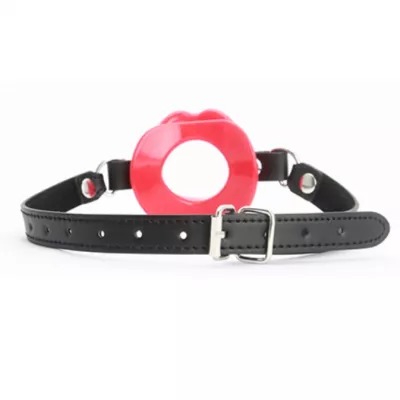 Кляп с кольцом губами "SMV Lip Open Ring Red"