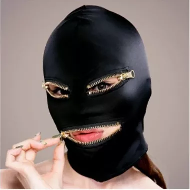 EXECUTE Microfiber Zipper Mask
